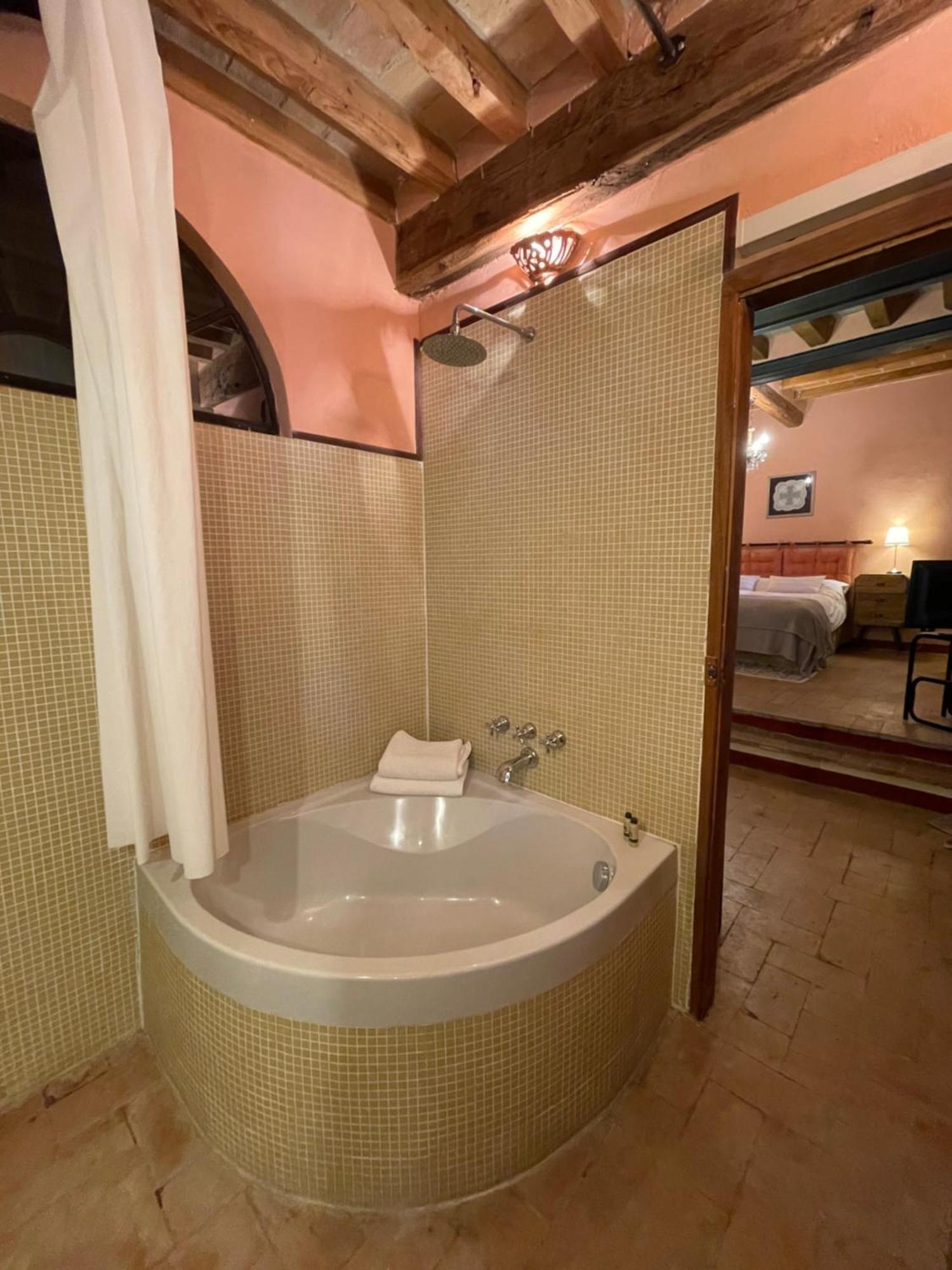 B&B Il Conte Giacomo Viarolo Bagian luar foto